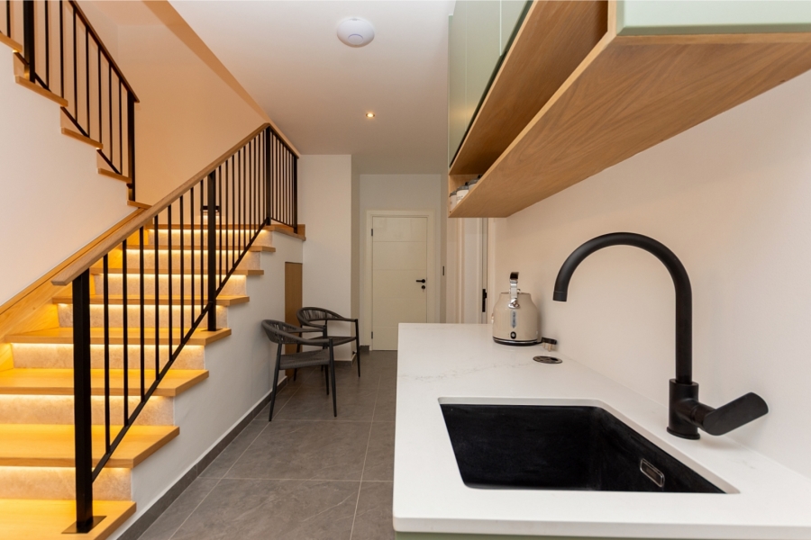 5 Bedroom Property for Sale in Mykonos Western Cape
